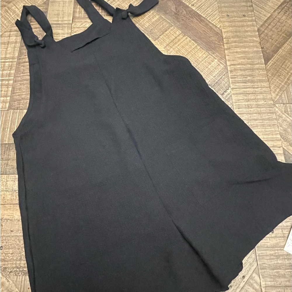 Elegant Black Women's Overall shorts